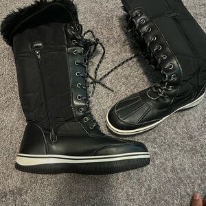 Women's Black Winter Boots